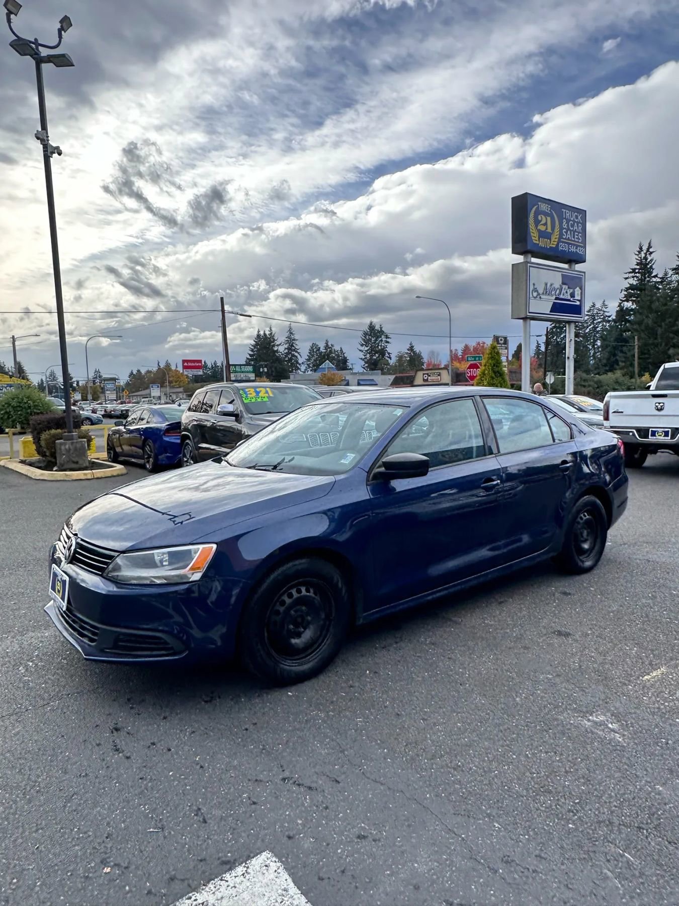 Used 2013 Volkswagen Jetta S image 2