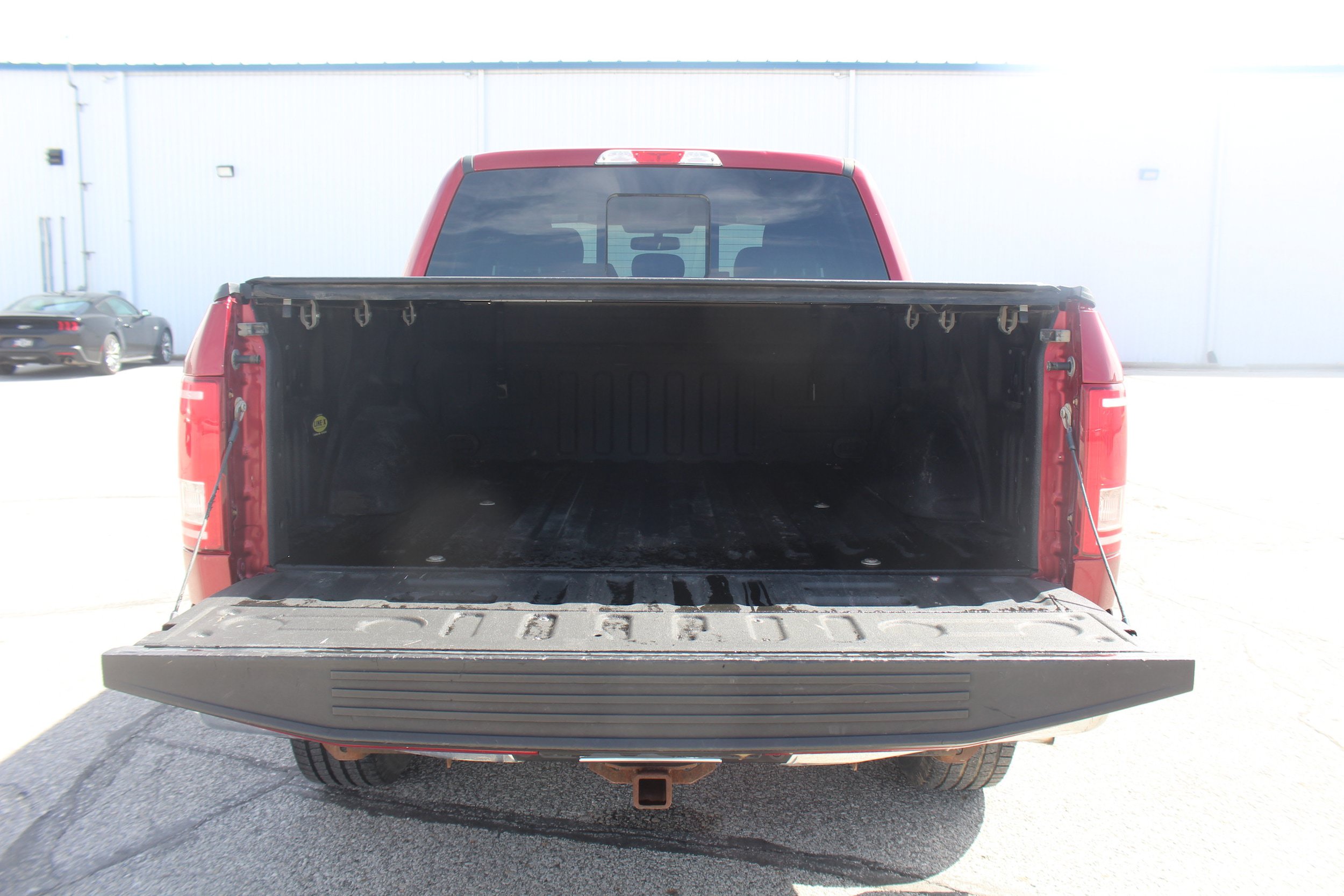 Used 2017 Ford F150 XLT w/ Equipment Group 302A Luxury AWD/4WD image 4