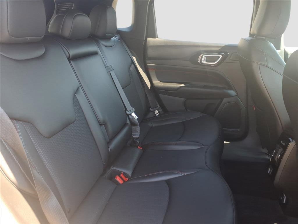 Used 2024 Jeep Compass Trailhawk w/ Sun and Sound Group image 8