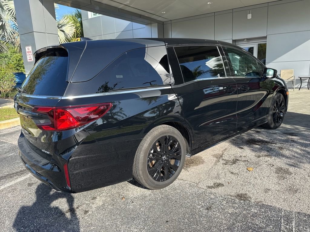 Used 2025 Honda Odyssey Sport-L image 3