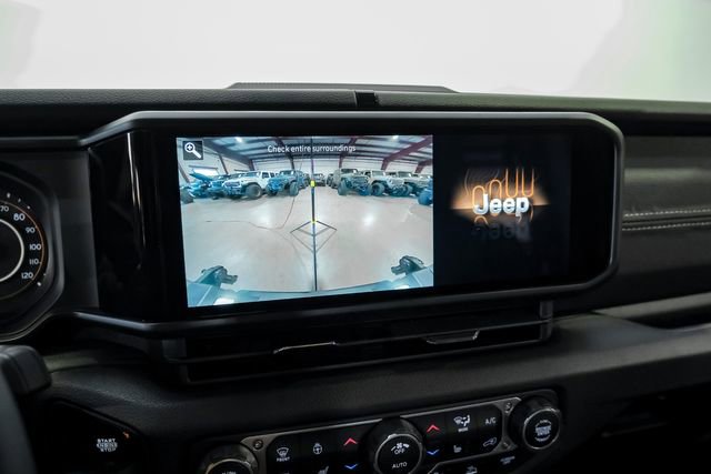 Used 2025 Jeep Gladiator Sport AWD/4WD image 67