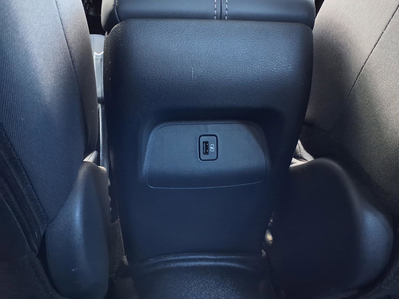 Used 2024 Nissan Sentra SV image 24