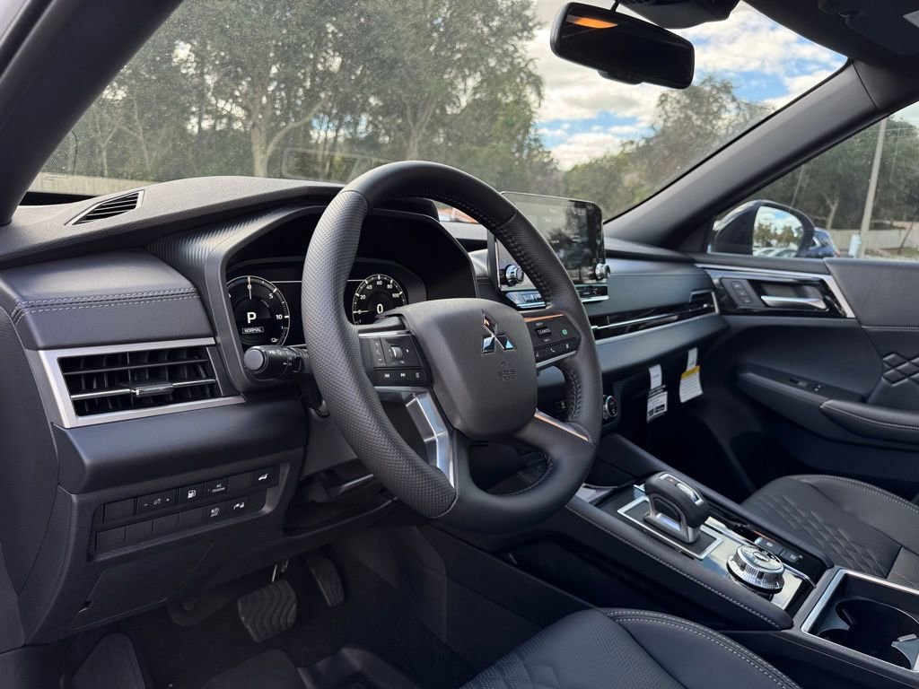 New 2025 Mitsubishi Outlander SEL Black Edition AWD/4WD image 28