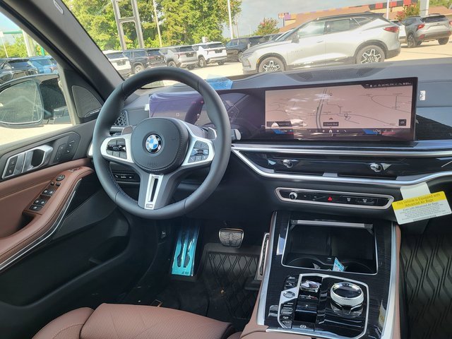 New 2026 BMW X5 M60i image 17