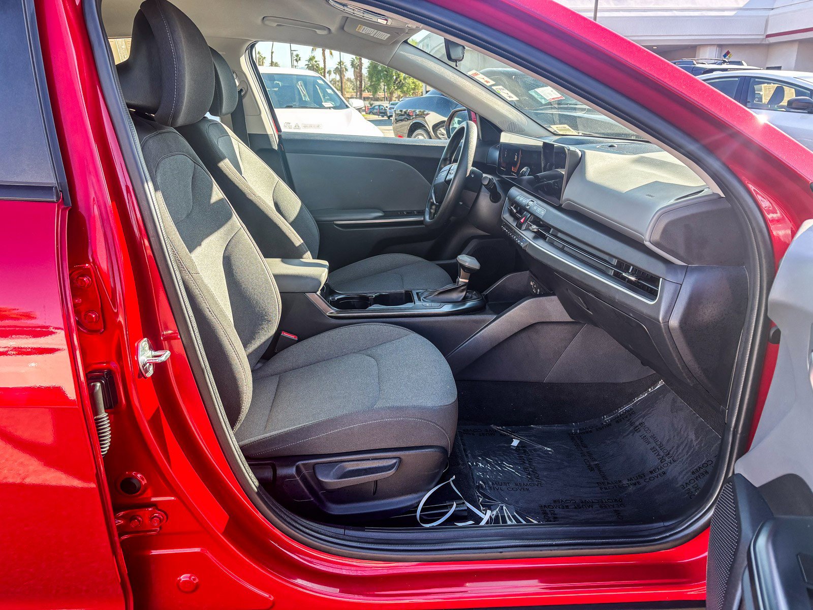 Used 2025 Kia K4 FWD image 20