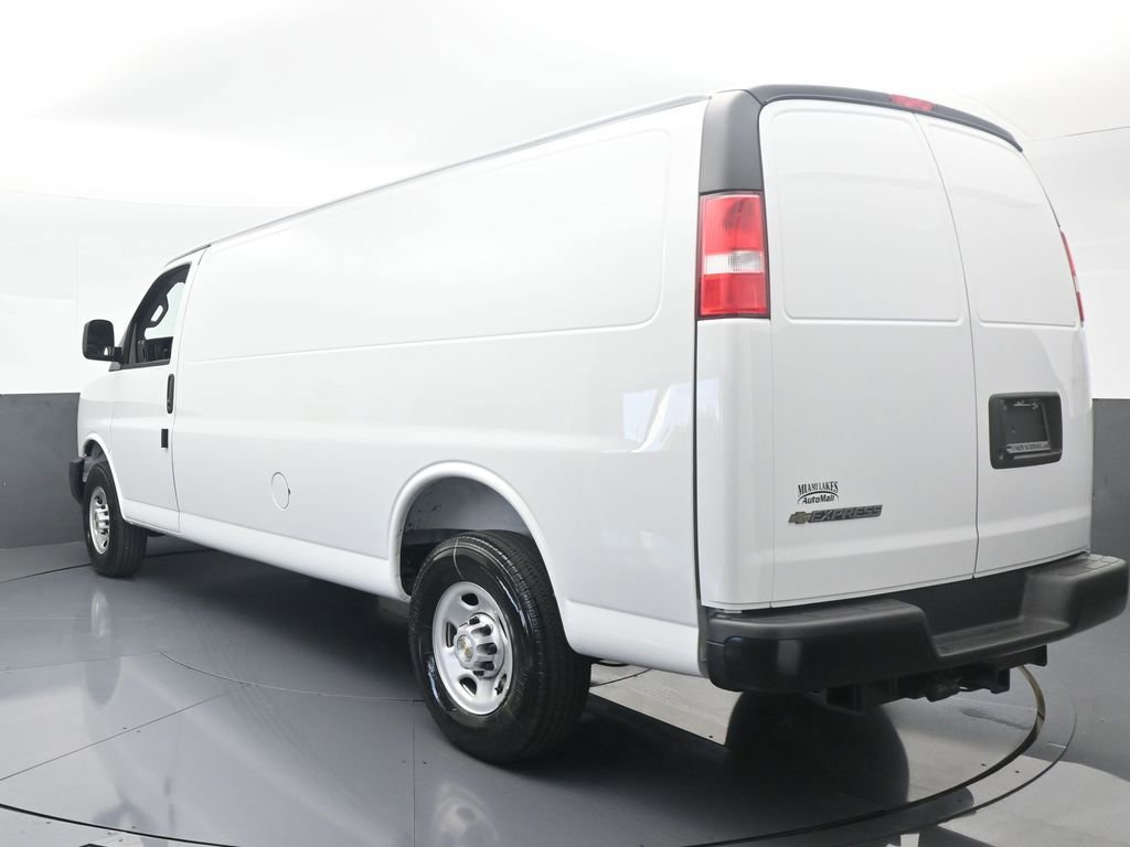 New 2025 Chevrolet Express 2500 Extended w/ Driver Convenience Package image 4