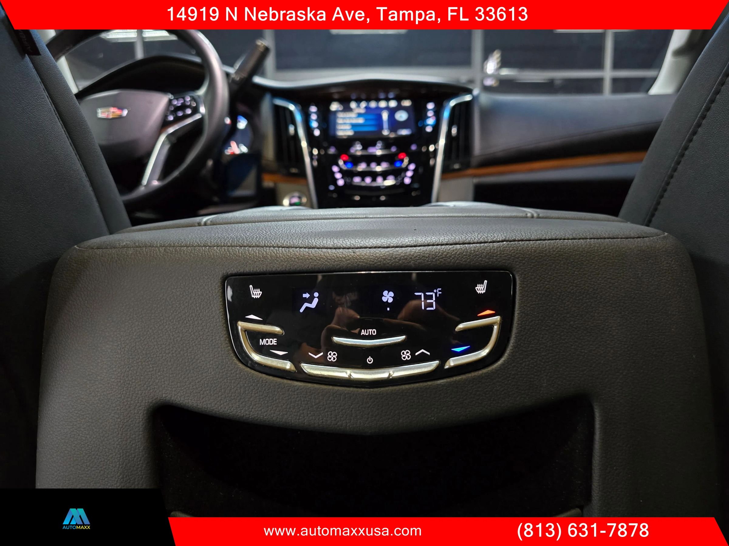 Used 2019 Cadillac Escalade Luxury w/ Escalade Sport Edition image 38