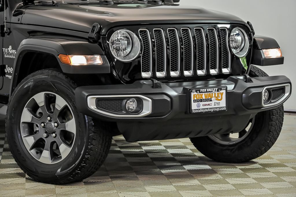 Used 2018 Jeep Wrangler Unlimited Sahara AWD/4WD image 2