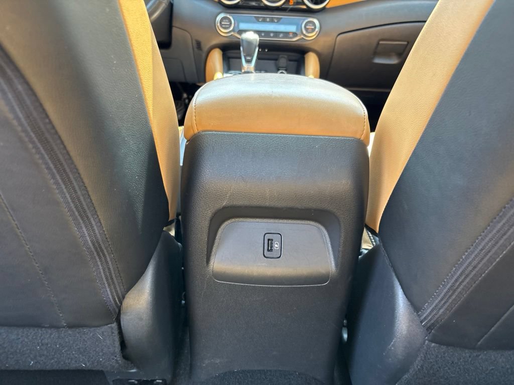 Used 2023 Nissan Sentra SV w/ SV Premium Package FWD image 34