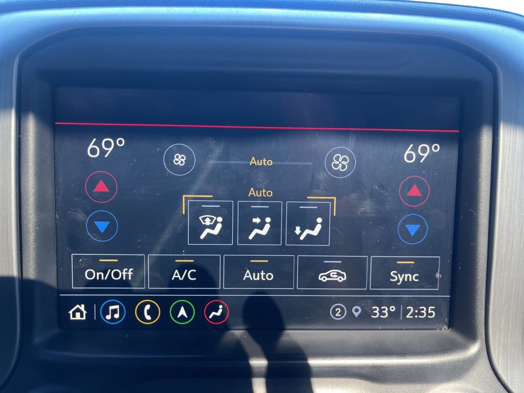 Used 2021 GMC Sierra 3500 Denali w/ Denali Ultimate Package image 24