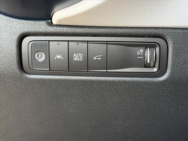 Certified 2026 Chevrolet Equinox EV LT FWD image 15