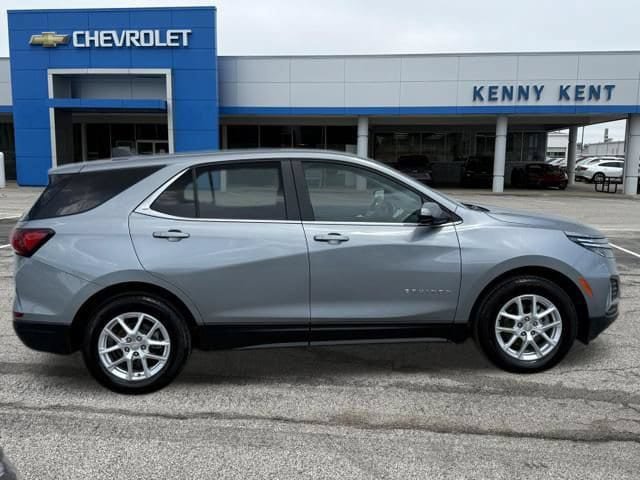 Certified 2024 Chevrolet Equinox LT FWD image 3