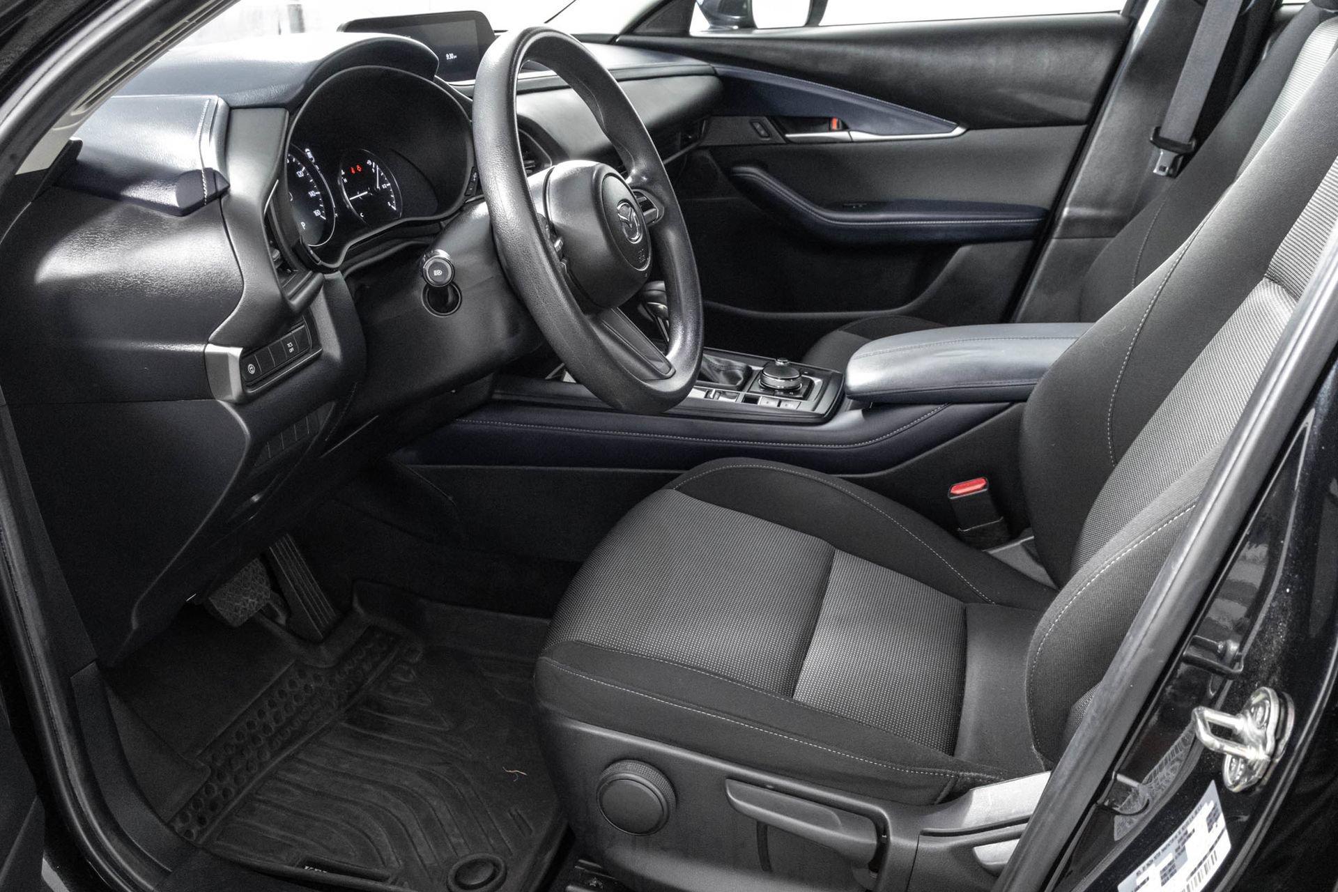 Used 2020 MAZDA CX-30 FWD image 7