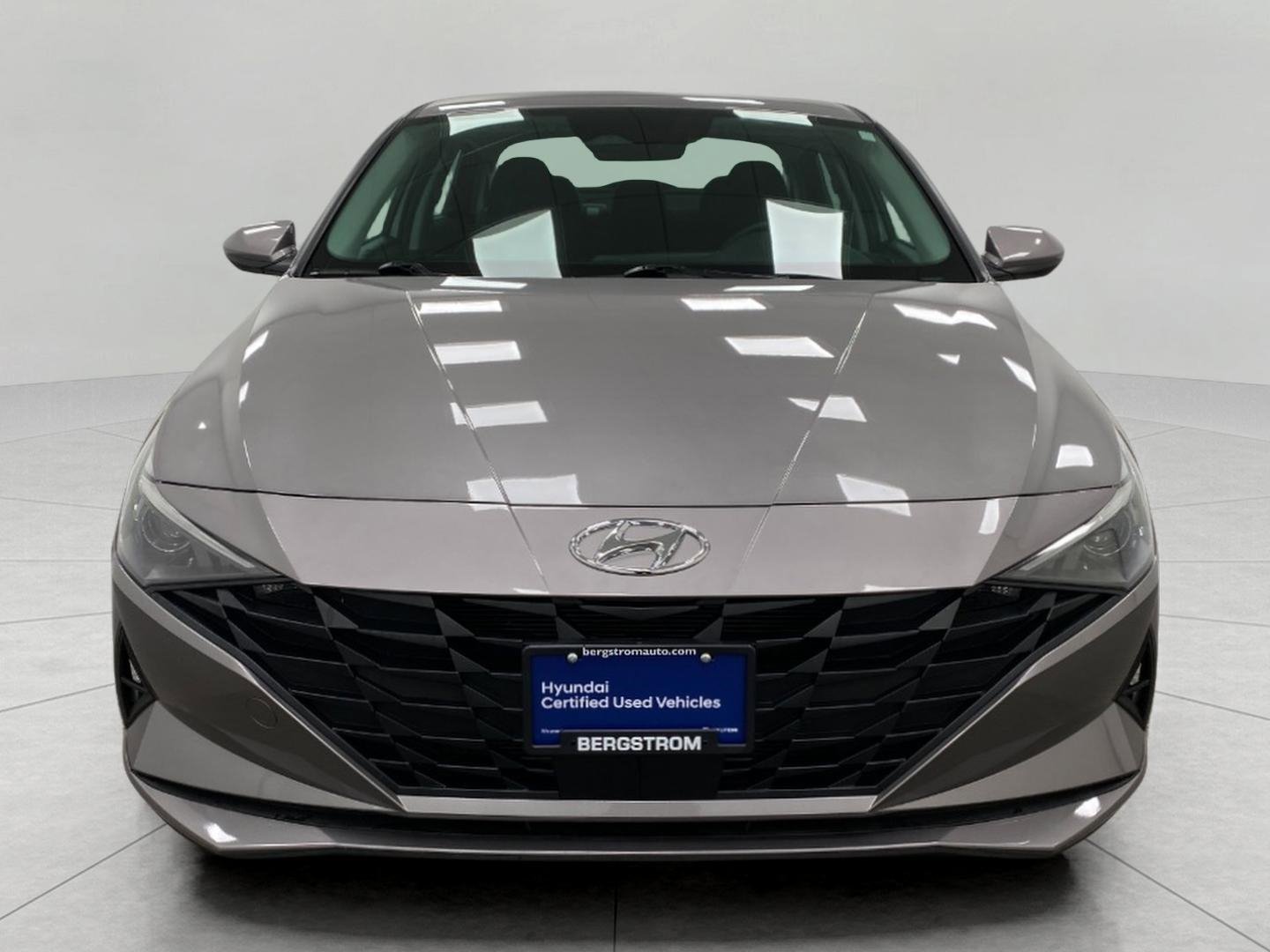 Used 2023 Hyundai Elantra SEL w/ Convenience Package FWD image 9