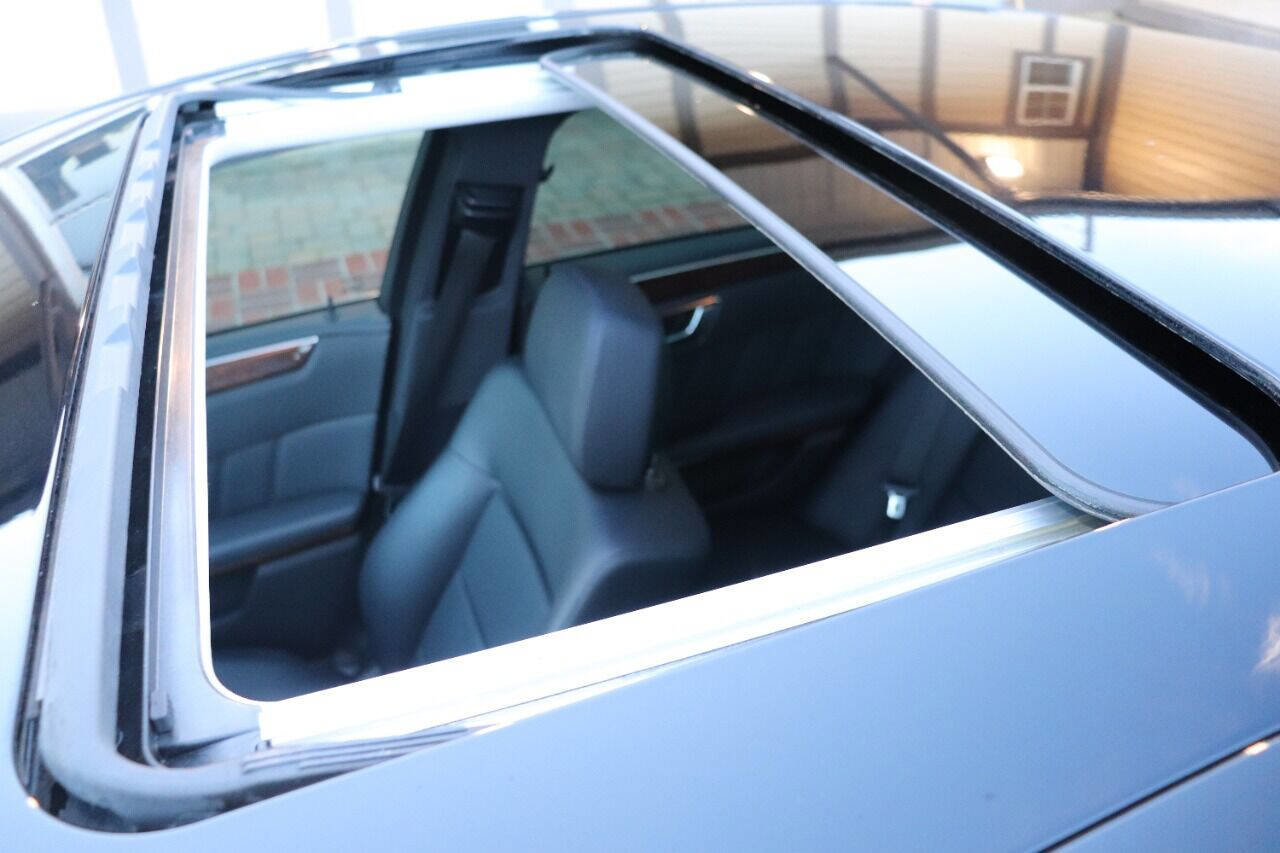 Used 2013 Mercedes-Benz E 350 Sedan image 37