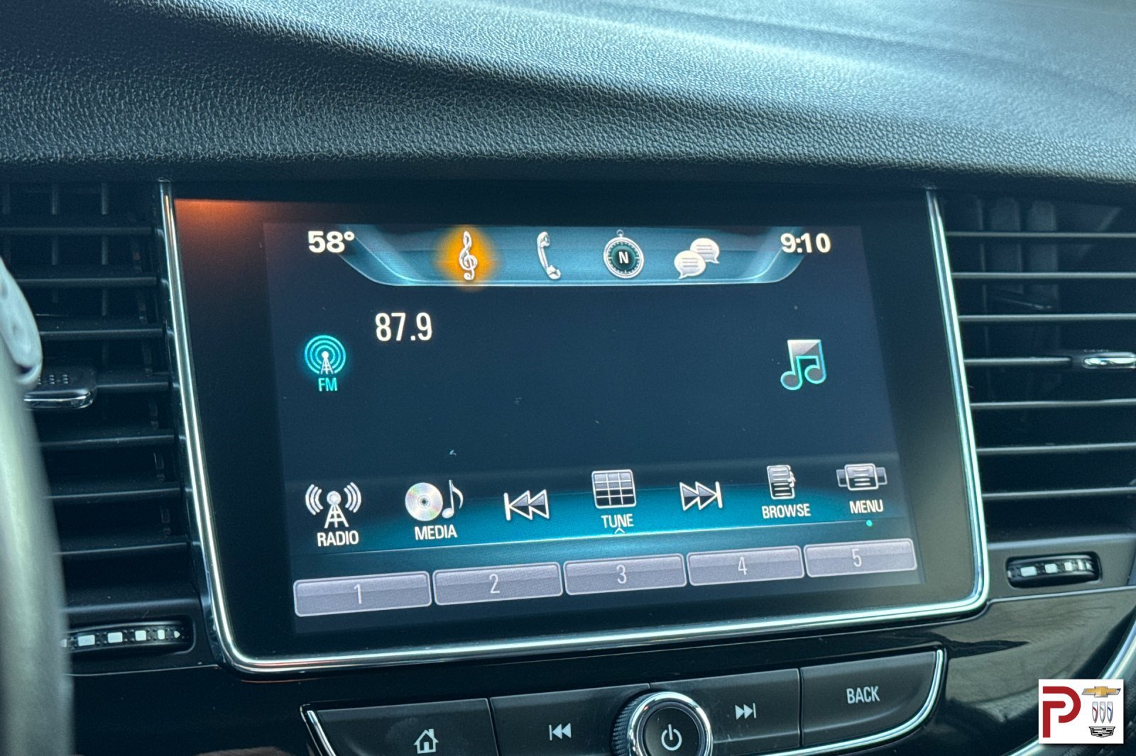 Certified 2020 Buick Encore Preferred w/ Safety Package FWD image 22