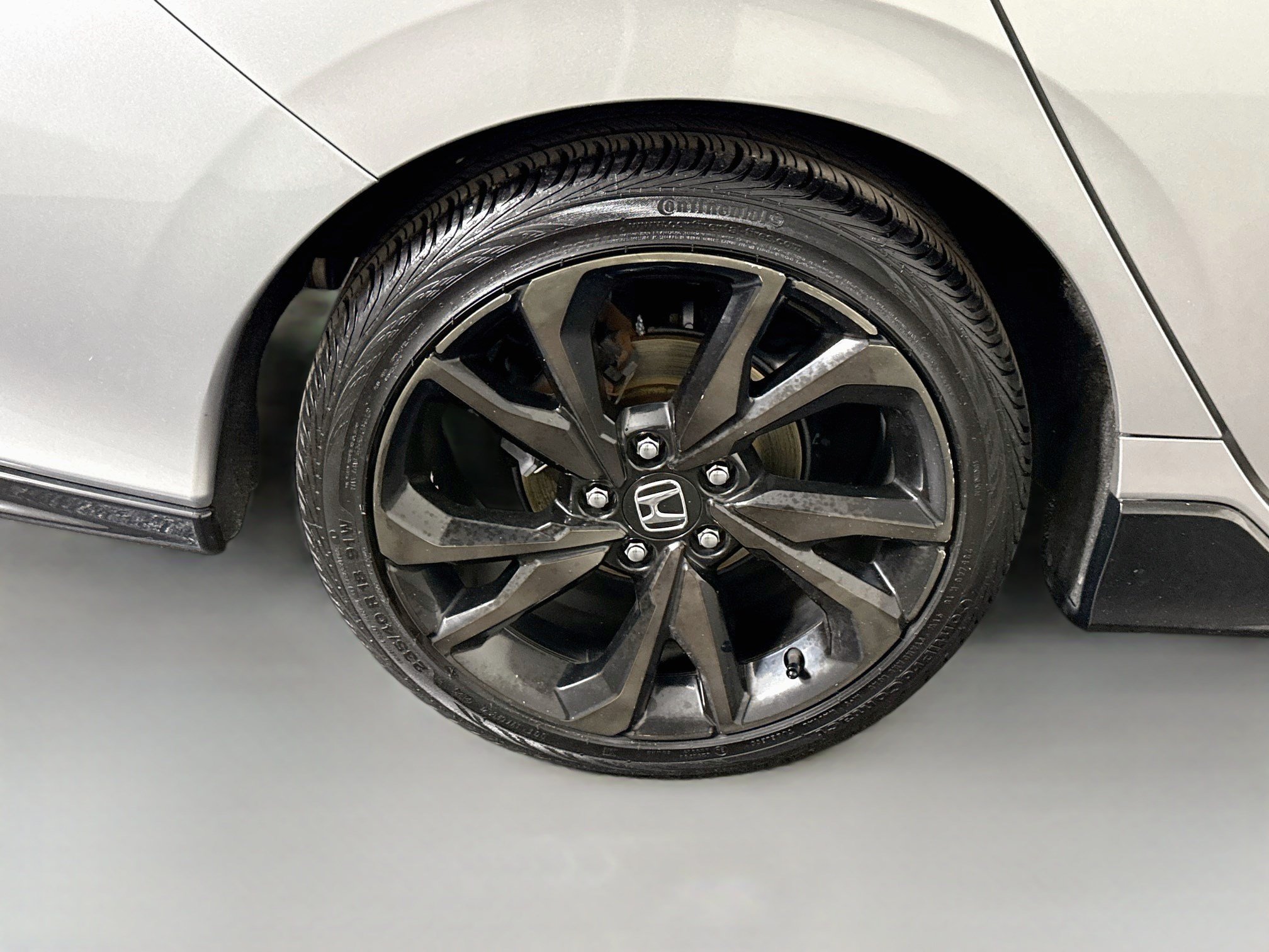 Used 2018 Honda Civic Sport image 32