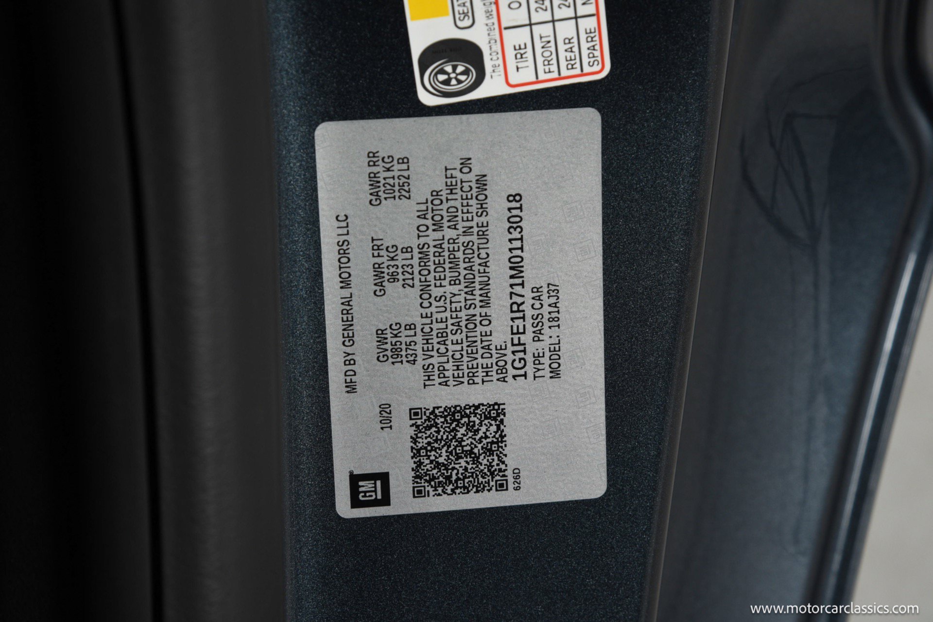 Used 2021 Chevrolet Camaro LT RWD image 22