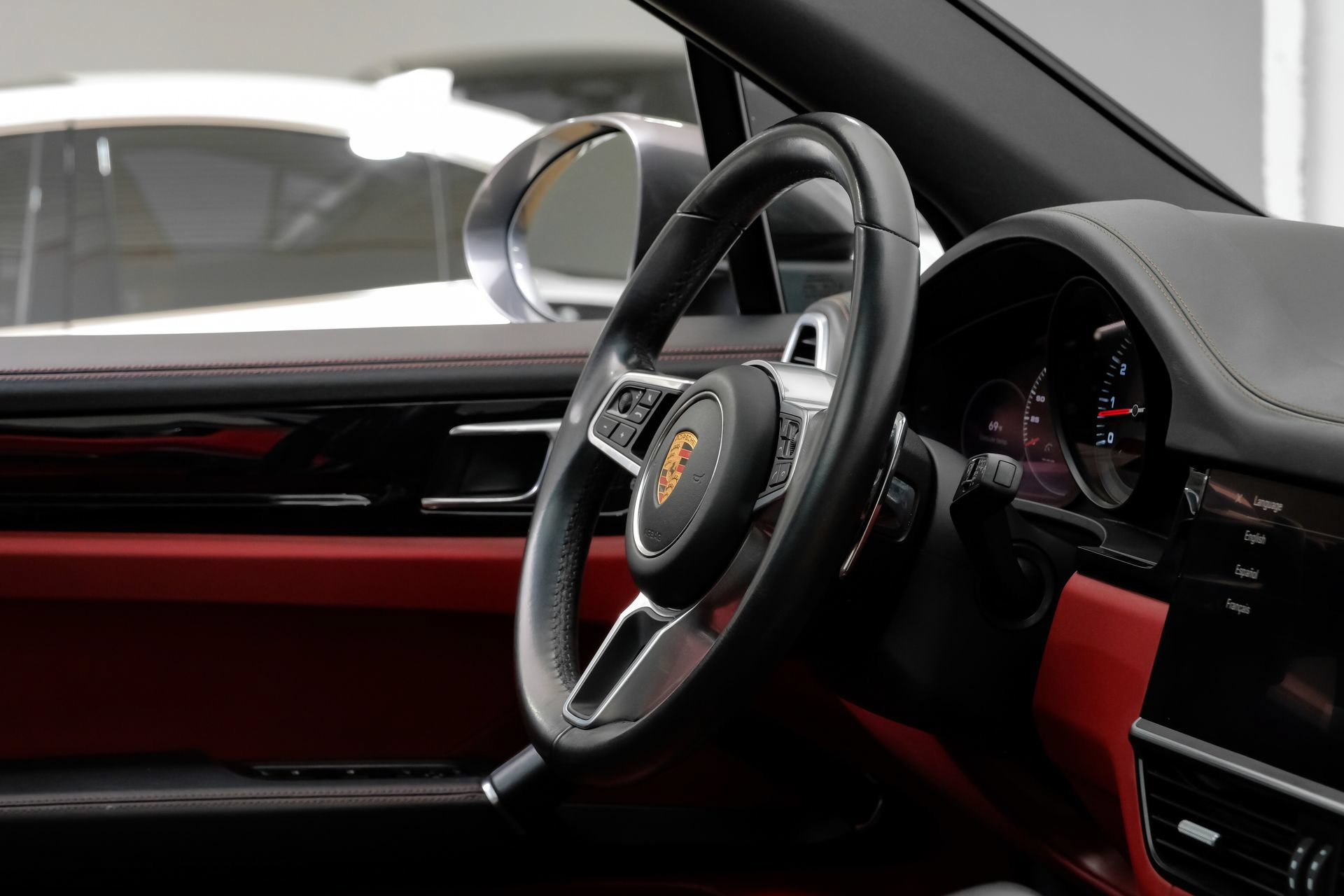 Used 2023 Porsche Cayenne Platinum Edition AWD/4WD image 18