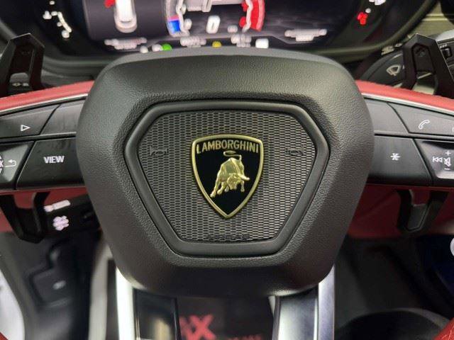 Used 2019 Lamborghini Urus AWD/4WD image 38