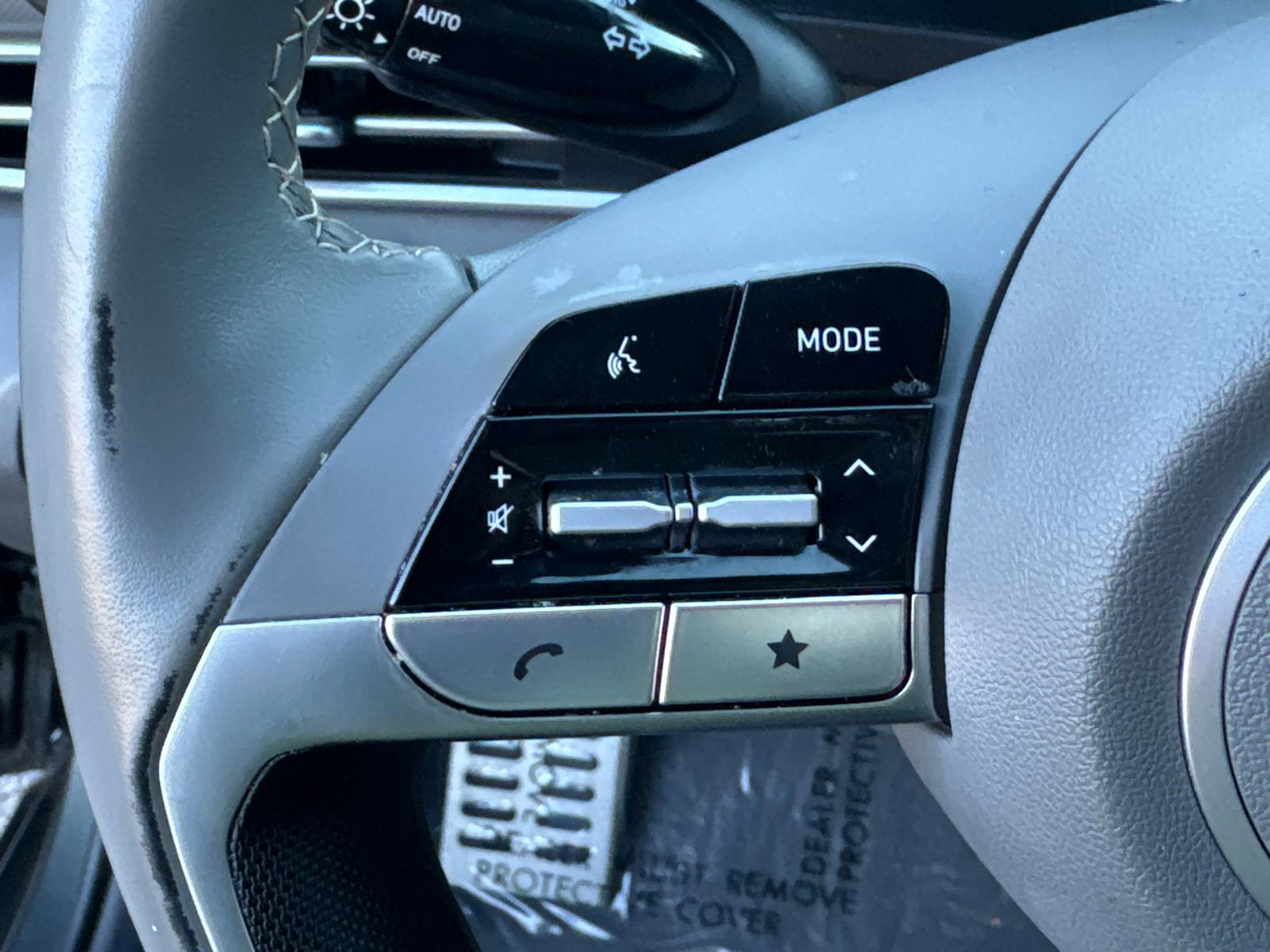 Used 2025 Hyundai Elantra Sport image 25