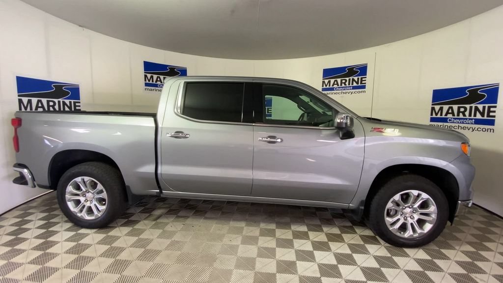 Used 2024 Chevrolet Silverado 1500 LTZ w/ LTZ Convenience Package II AWD/4WD image 3