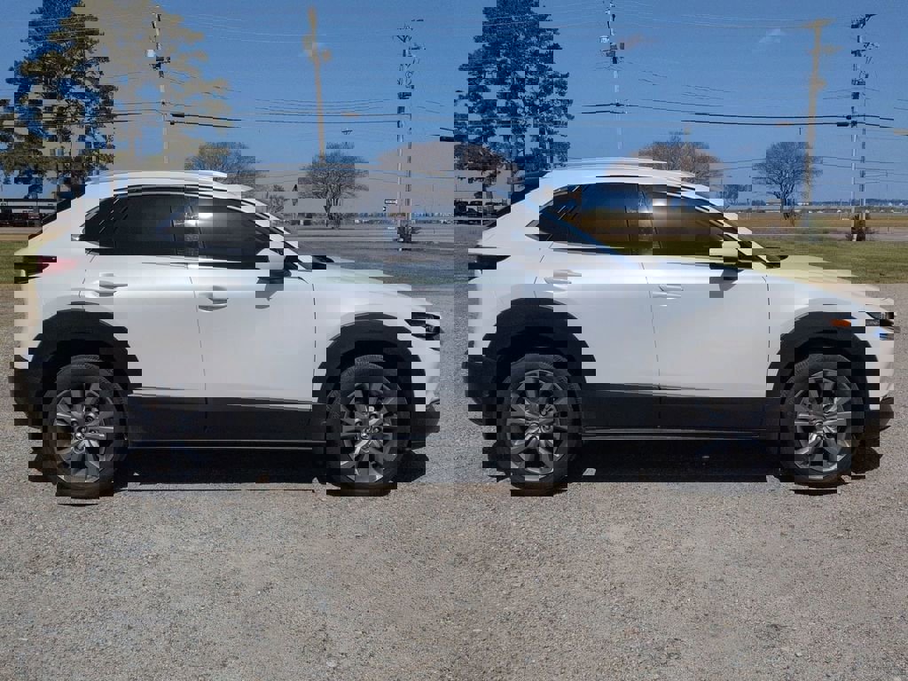 Used 2023 MAZDA CX-30 AWD 2.5 S w/ Premium Package image 3