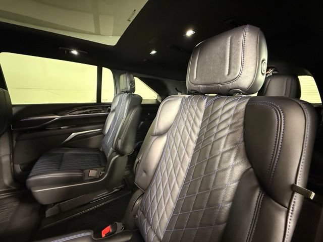 Certified 2026 Cadillac Escalade IQ Sport 1 w/ LPO, Floor Liner Package AWD/4WD image 30