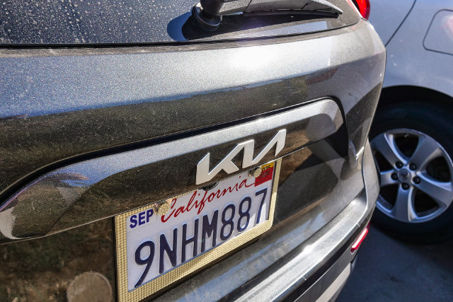 Certified 2024 Kia Niro LX FWD image 11