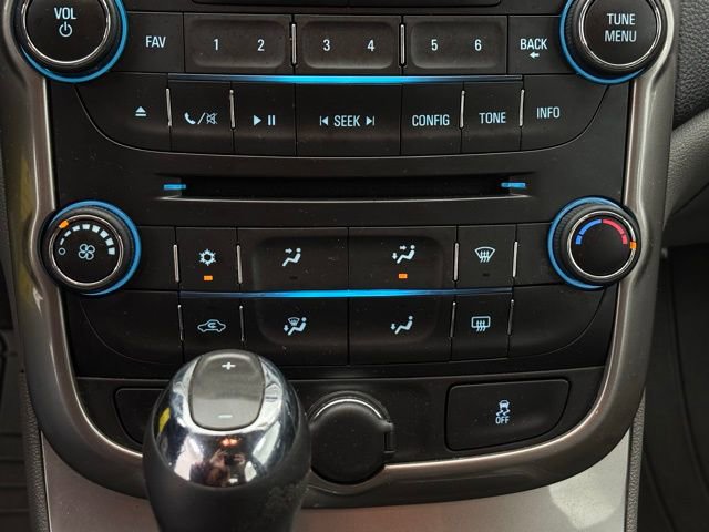 Used 2015 Chevrolet Malibu LS FWD image 21