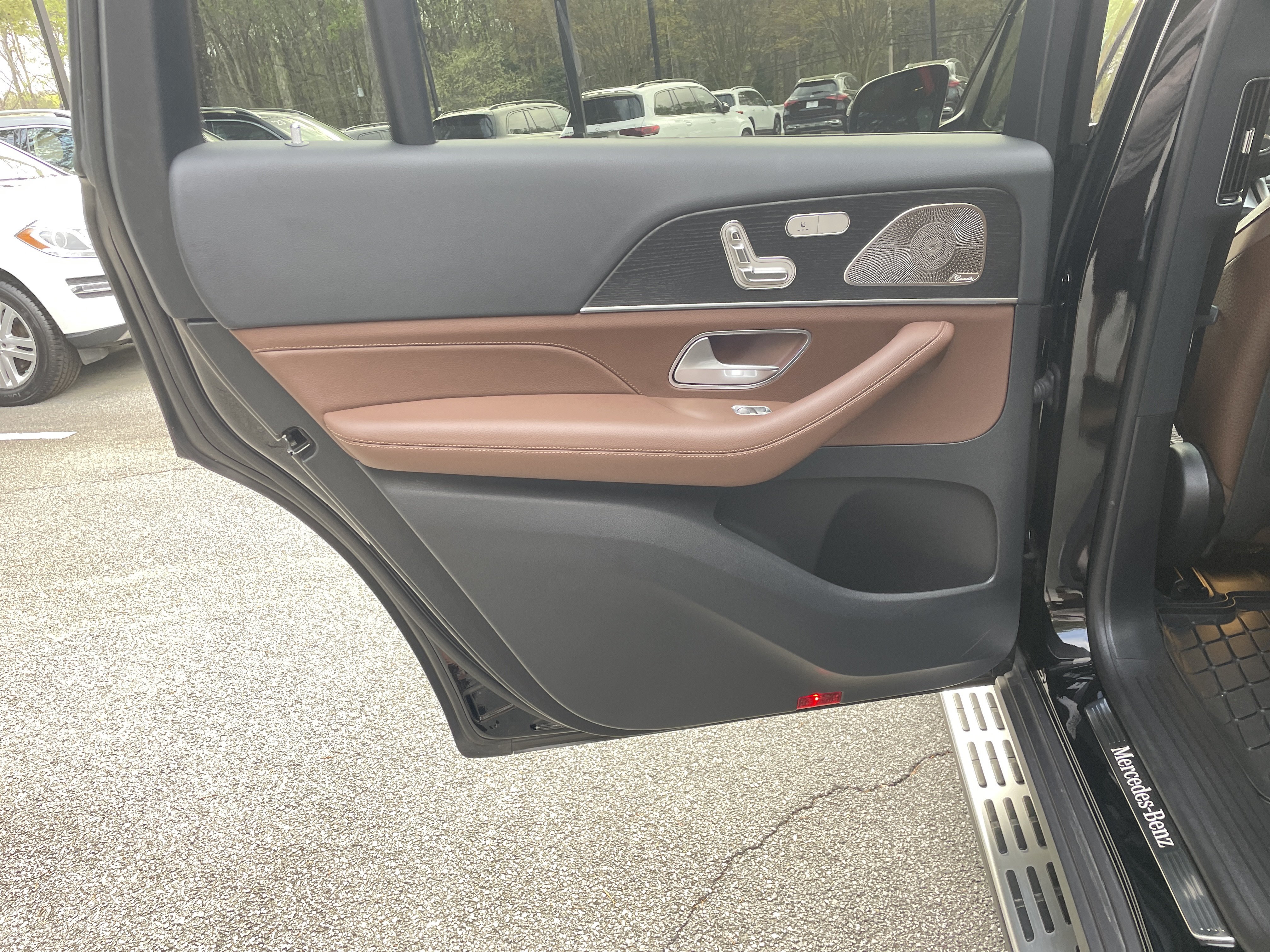 Certified 2024 Mercedes-Benz GLS 580 4MATIC image 39