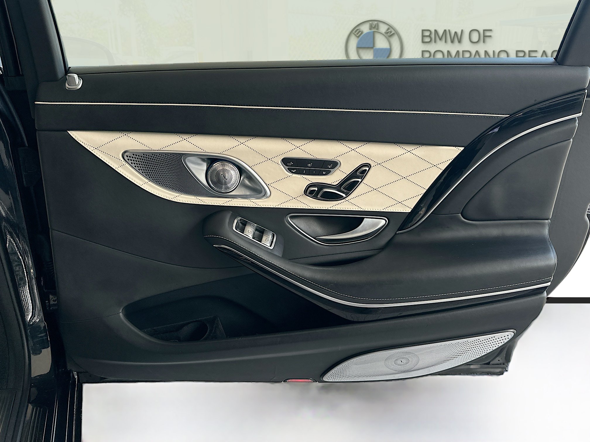 Used 2020 Mercedes-Benz Maybach S 650 image 30