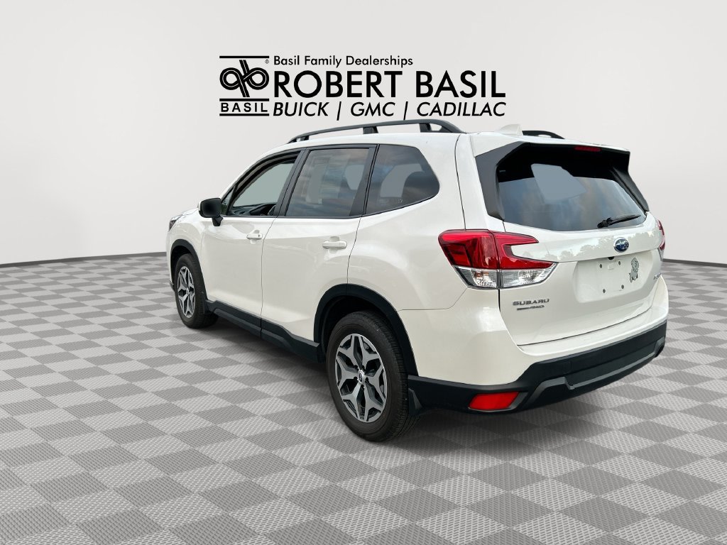 Used 2023 Subaru Forester Premium AWD/4WD image 6