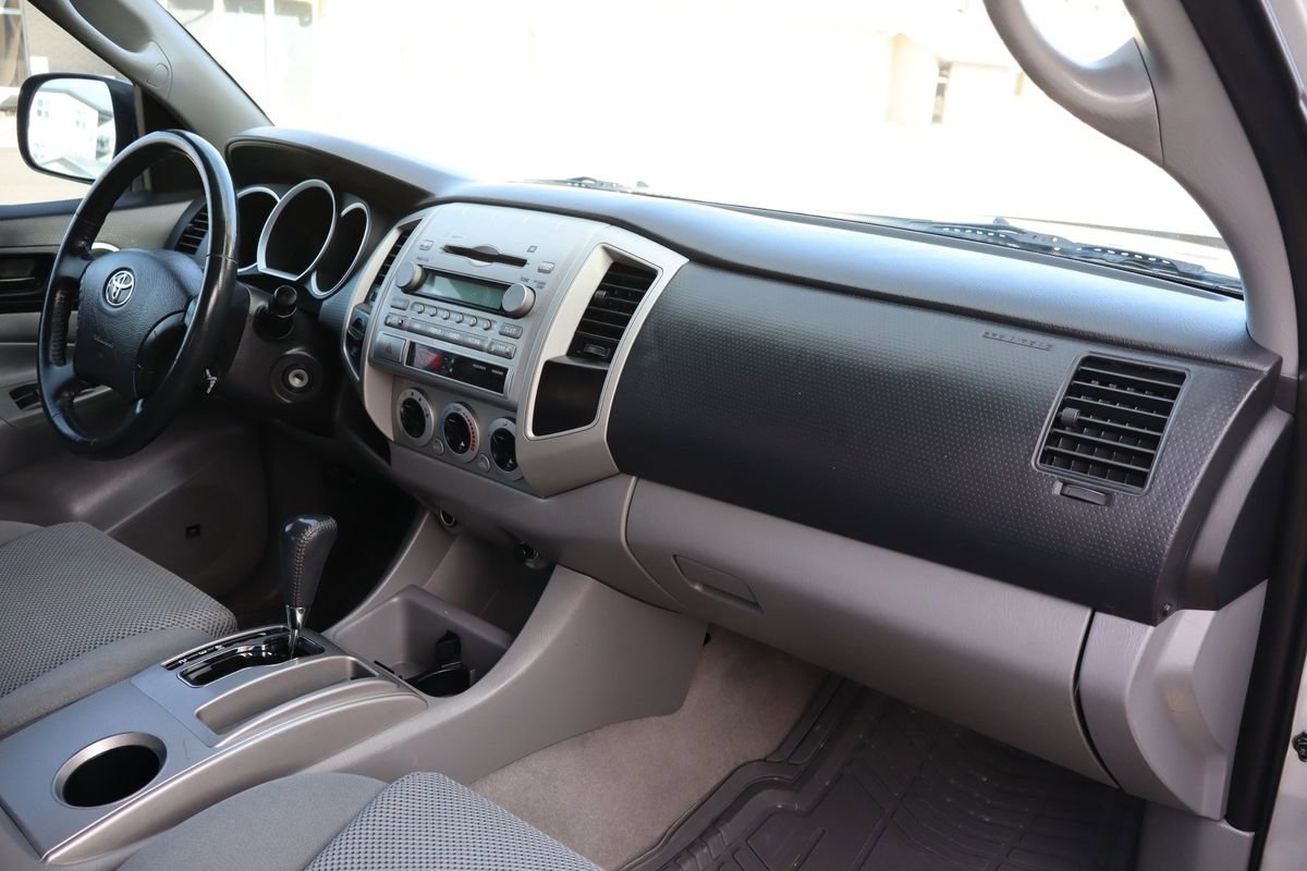 Used 2007 Toyota Tacoma Base V6 image 17