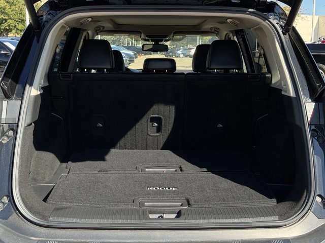 Used 2022 Nissan Rogue Platinum w/ Head-Up Display Package image 33