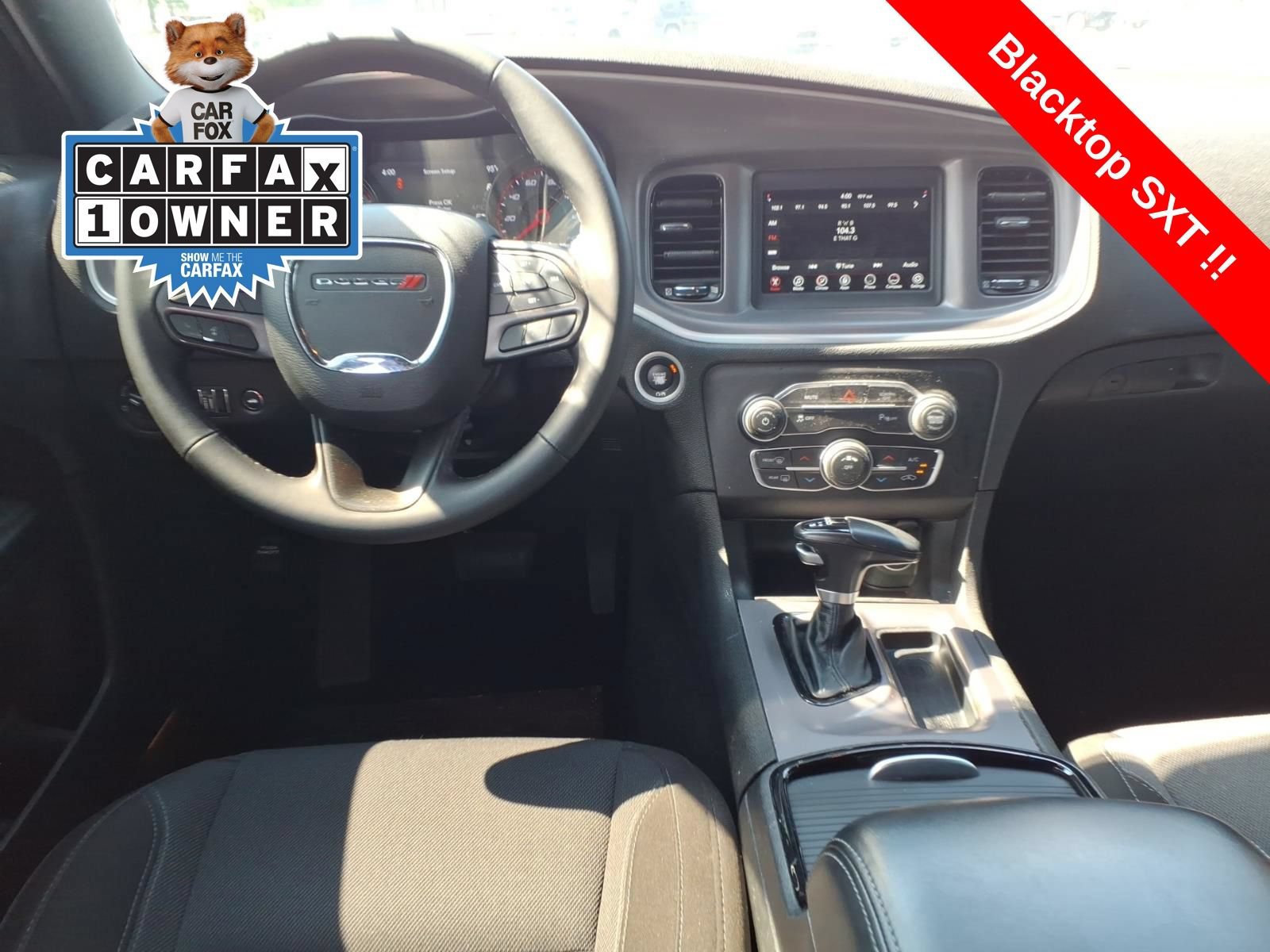 Used 2022 Dodge Charger SXT w/ Blacktop Package RWD image 11