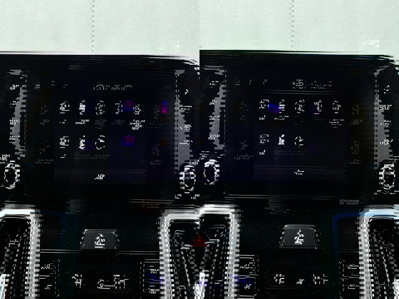 Used 2023 Kia Sorento SX image 35