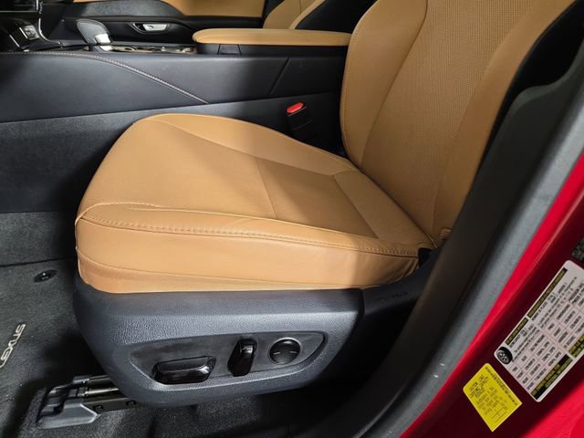 Used 2024 Lexus RX 350 Premium w/ Accessory Package (Z1) image 30
