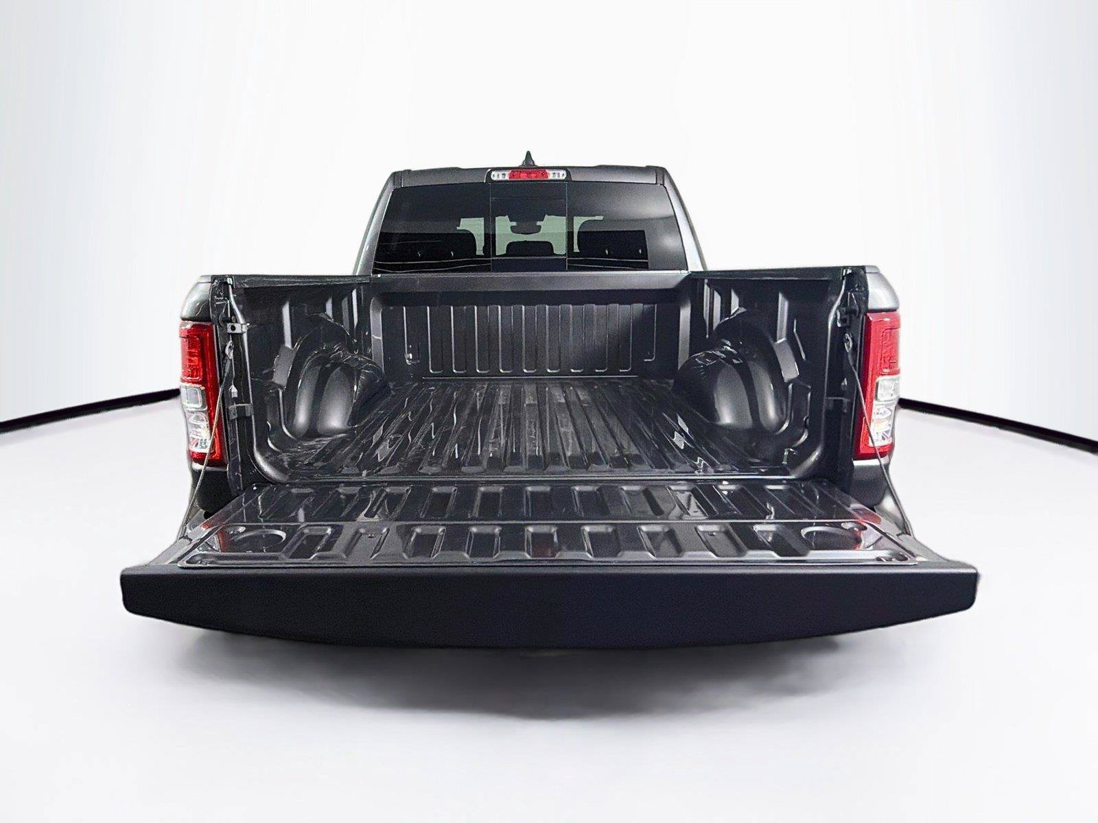 Used 2023 RAM 1500 Big Horn AWD/4WD image 14