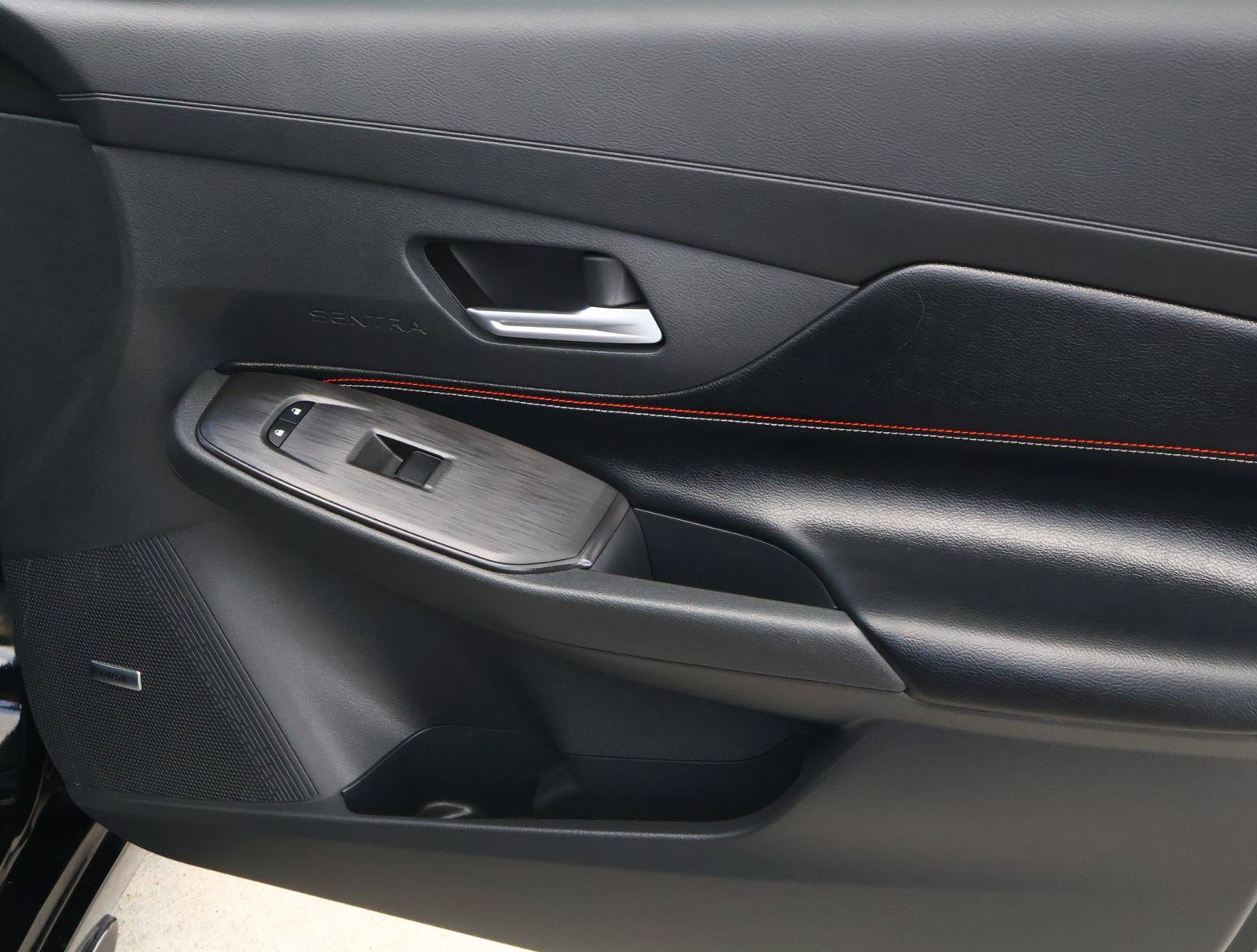 Used 2026 Nissan Sentra SR w/ SR Premium Package FWD image 15