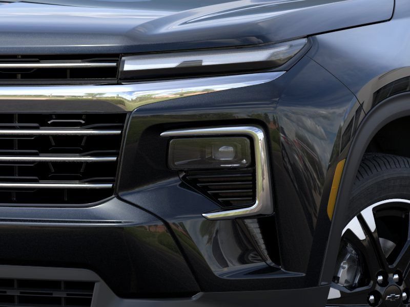 New 2027 Chevrolet Traverse LT w/ Sun and Wheel Package FWD image 10