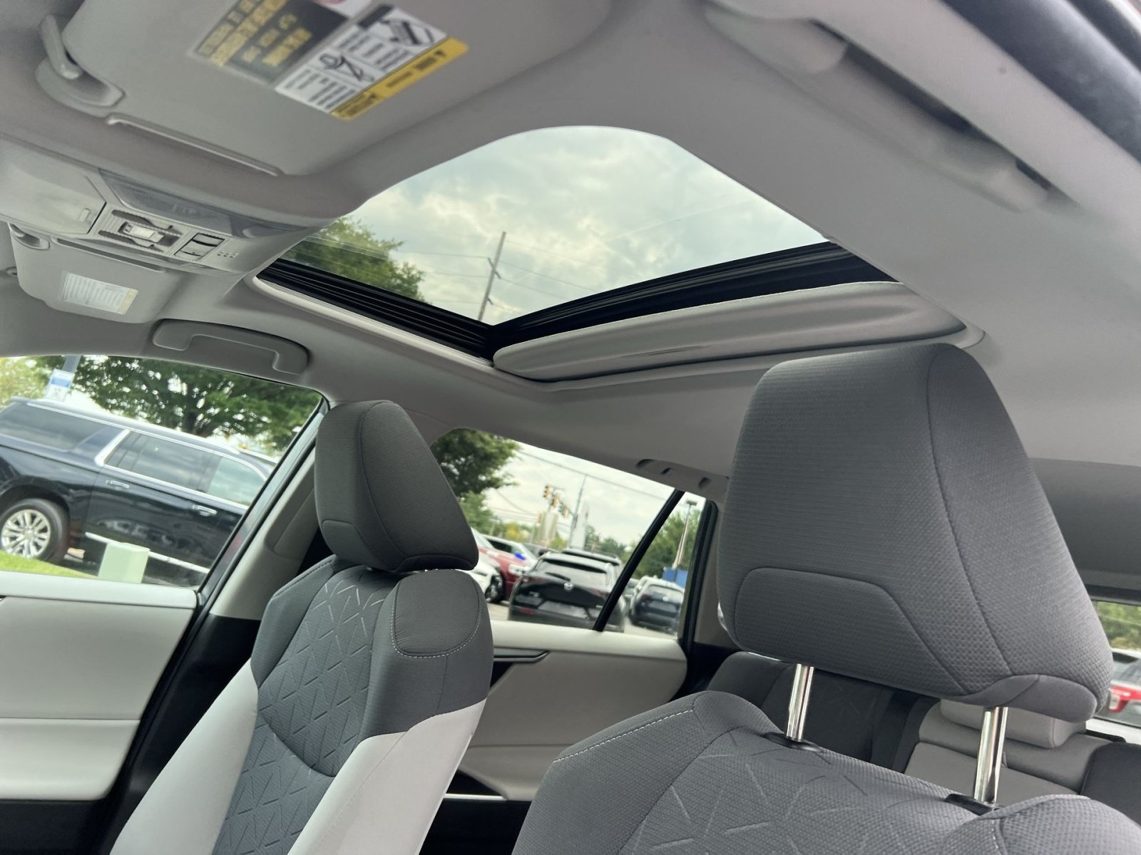 Used 2019 Toyota RAV4 XLE w/ All Weather Liner Package AWD/4WD image 22