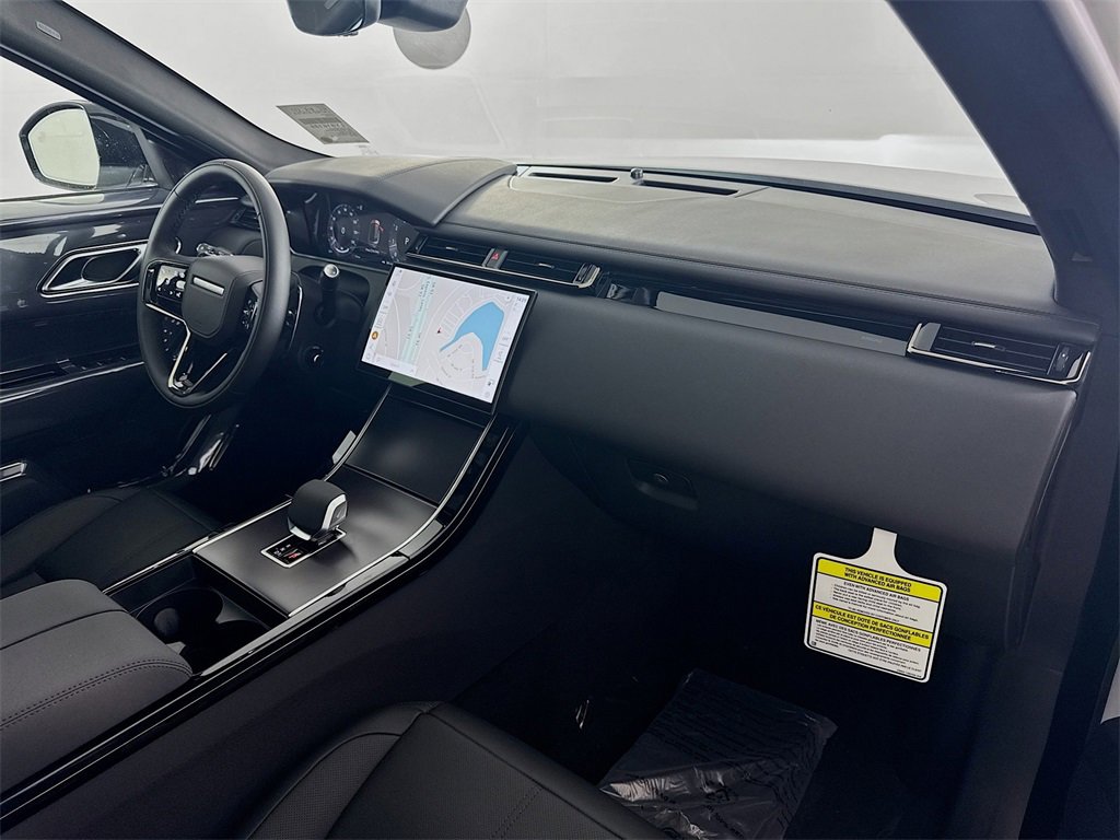 New 2026 Land Rover Range Rover Velar Dynamic SE image 28