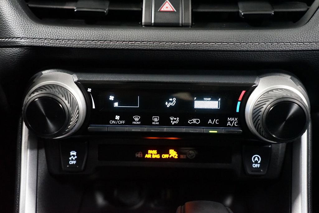 Used 2024 Toyota RAV4 LE image 20