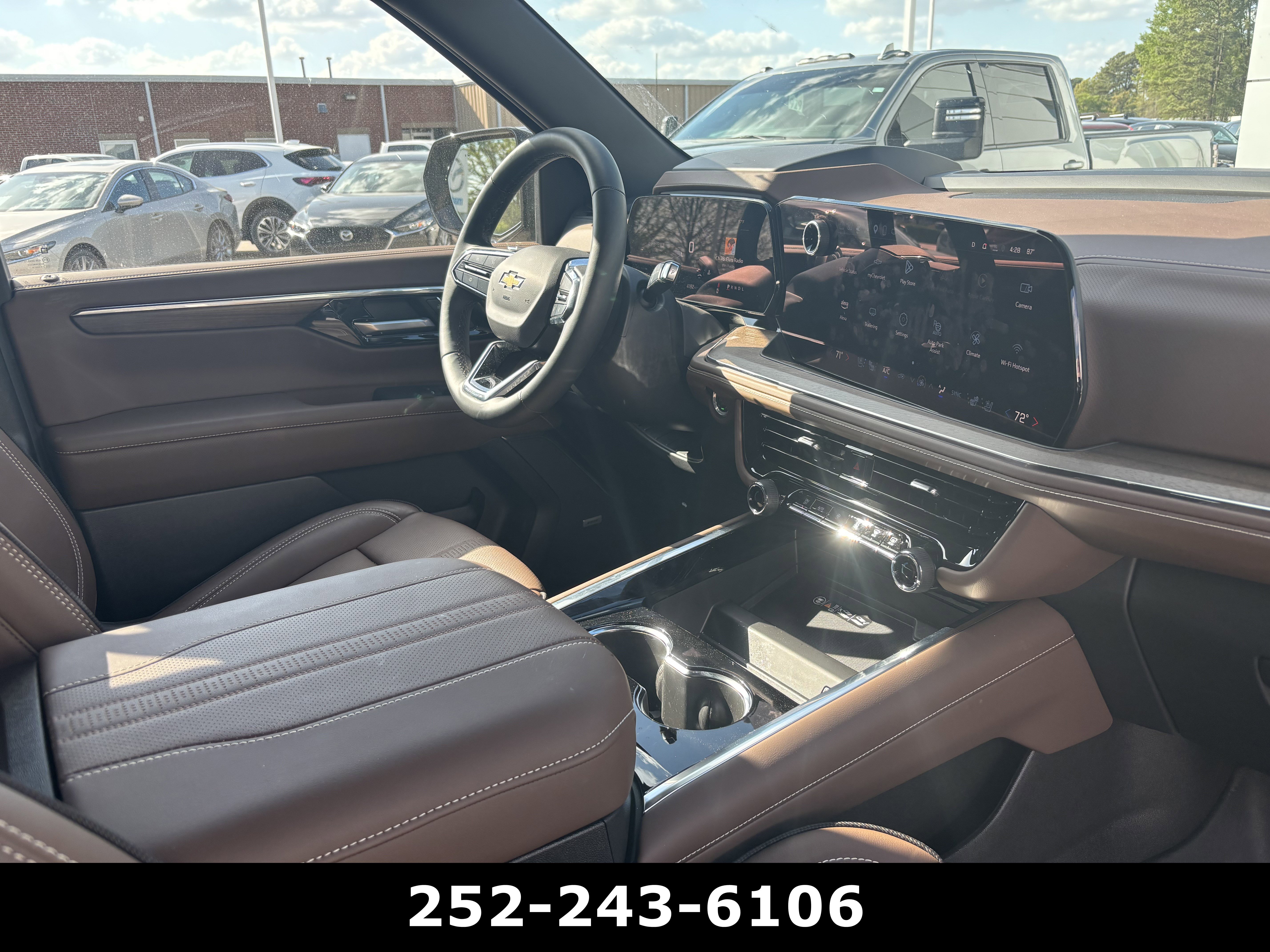Used 2025 Chevrolet Suburban High Country AWD/4WD image 6