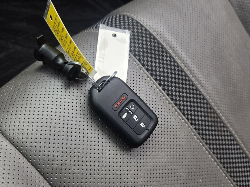 Used 2021 Honda Civic EX-L image 19