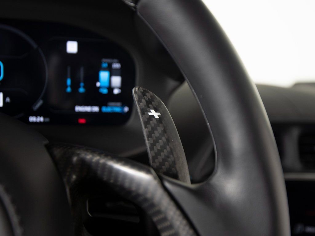 Used 2023 McLaren Artura image 17