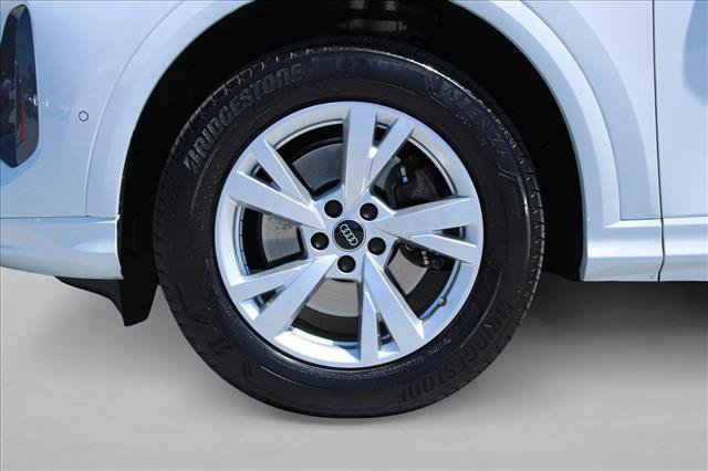 Used 2025 Audi Q5 Premium w/ Convenience Package AWD/4WD image 13