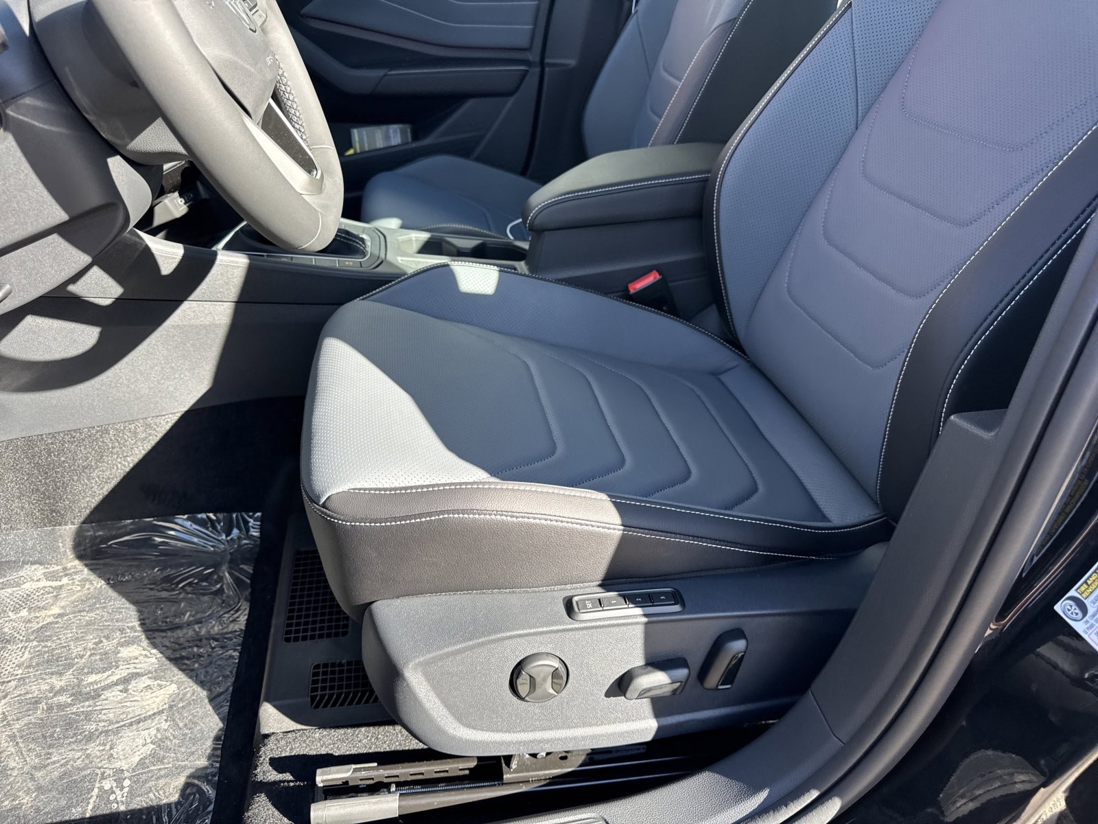 New 2026 Volkswagen Jetta SEL image 14