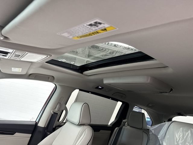 New 2026 Honda Odyssey Touring image 18